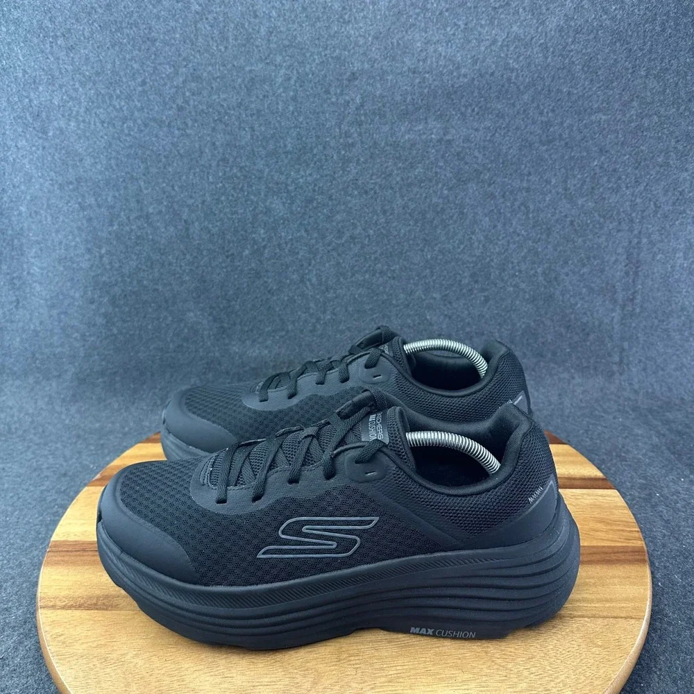 Skechers GoRun Max Cushioning Delta Mens 11 Extra Wide Black Shoes 220613WW
